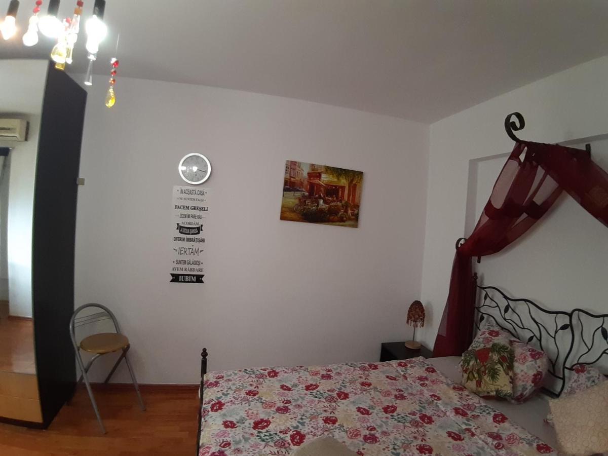 Piata Amzei Old Town Apartment บูคาเรสต์ ภายนอก รูปภาพ