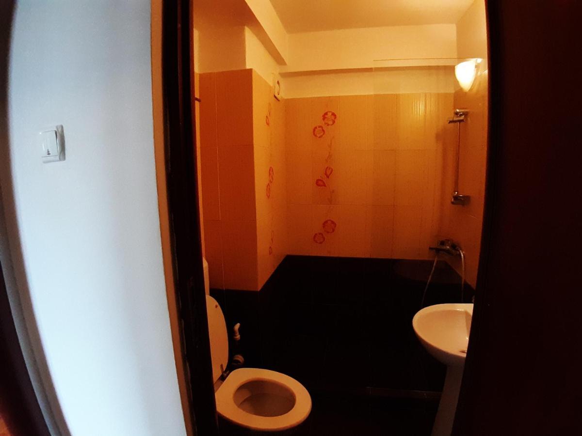 Piata Amzei Old Town Apartment บูคาเรสต์ ภายนอก รูปภาพ