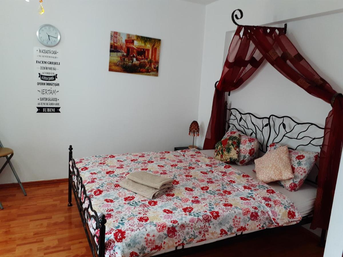 Piata Amzei Old Town Apartment บูคาเรสต์ ภายนอก รูปภาพ